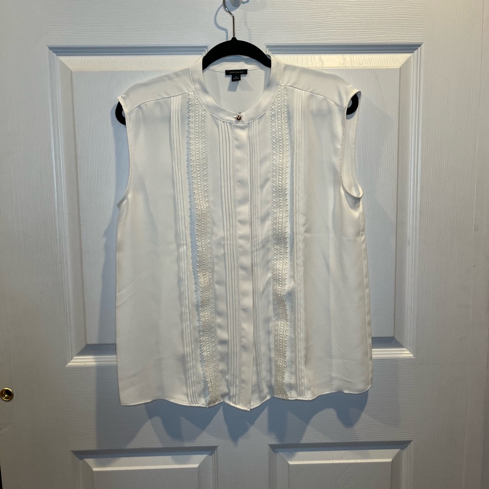 Ann Taylor White Sleeveless Blouse with Mandarin Collar and Pleated Details